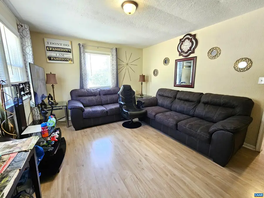 23084 James Madison Hwy N, Dillwyn, VA 23936 - #3