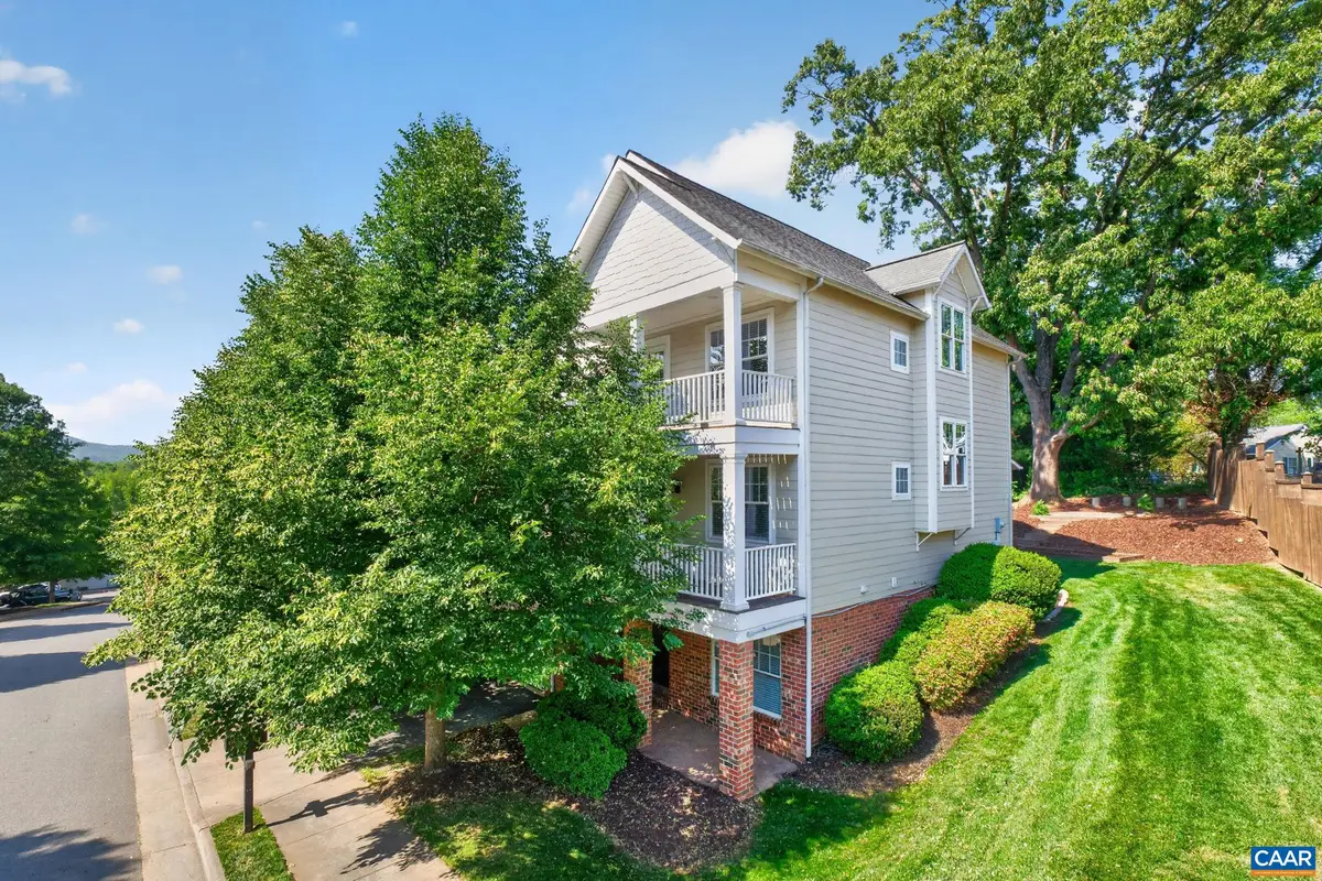 217 Brookwood Dr, Charlottesville, VA 22902 - #1