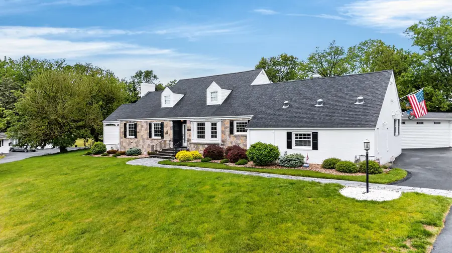 1204 Westmoreland Dr, Staunton, VA 24401 - #2