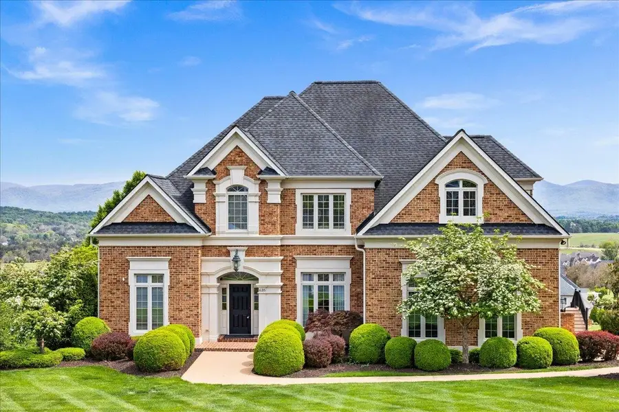 635 Frederick Rd, Massanetta Springs, VA 22801 - #3