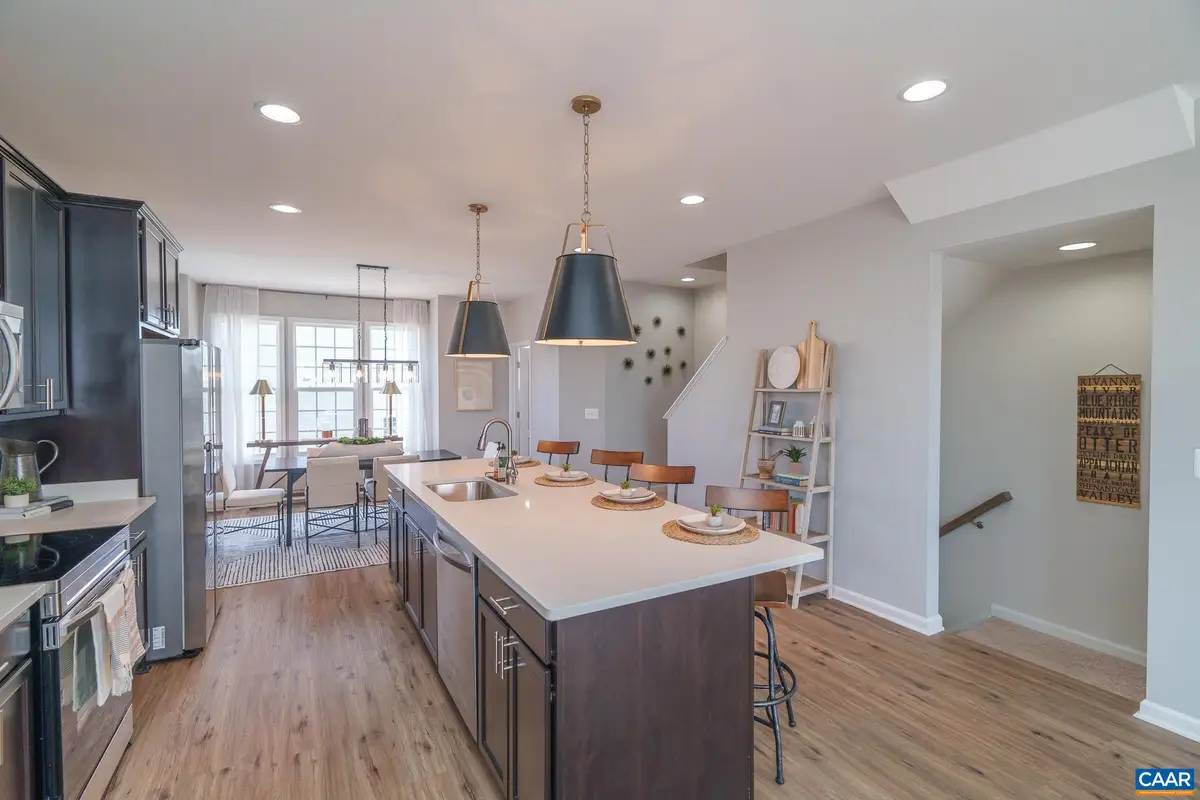 237 Cheshire Ln, Waynesboro, VA 22980 - #1
