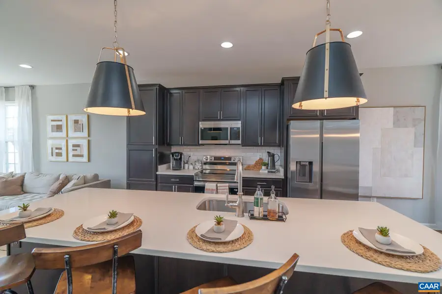 237 Cheshire Ln, Waynesboro, VA 22980 - #2