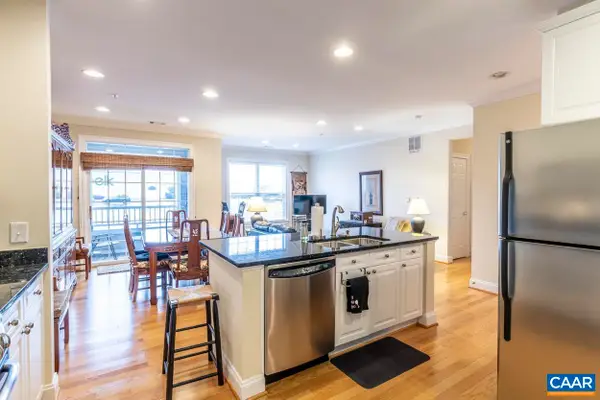 1051 Glenwood Station Ln, Charlottesville, VA 22901