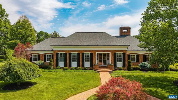 1080 Fairway Dr, Waynesboro, VA 22980