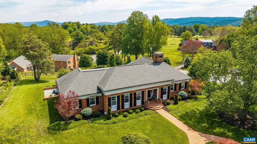 1080 Fairway Dr, Waynesboro, VA 22980 - #2