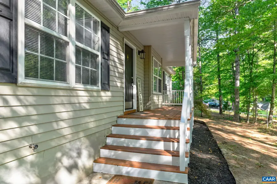 8 Jennings Dr, Palmyra, VA 22963 - #2