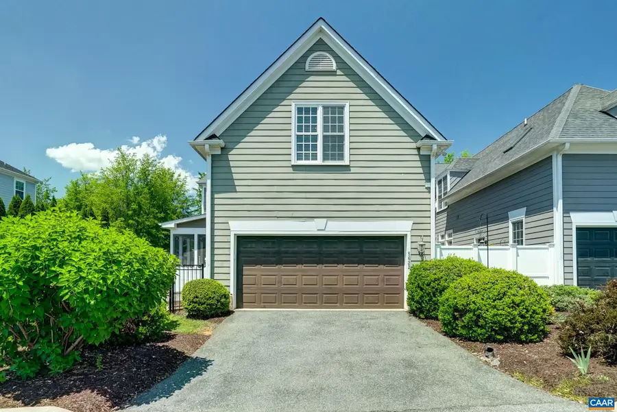 5622 Upland Dr, Crozet, VA 22932 - #2
