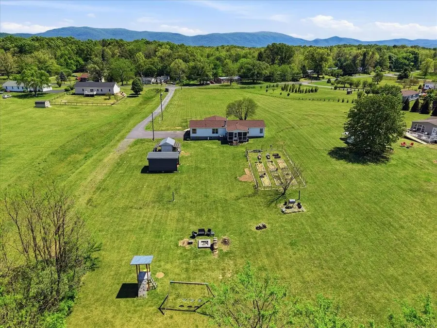 3437 Lyndhurst Rd, Stuarts Draft, VA 24477 - #2