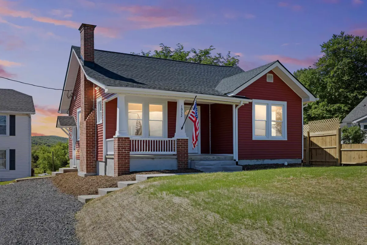 1932 Lyndhurst Rd, Waynesboro, VA 22980 - #1