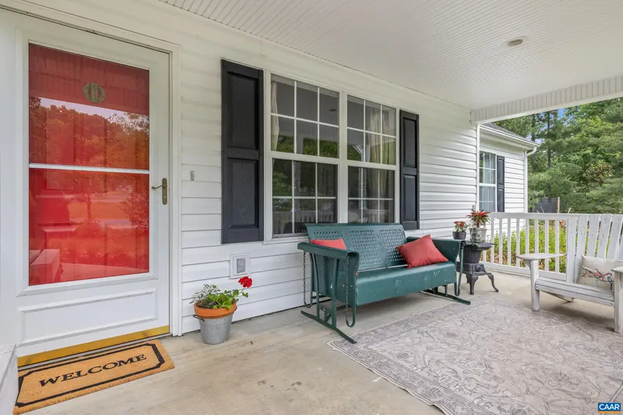 295 Blackthorn Ln, Charlottesville, VA 22902 - #2
