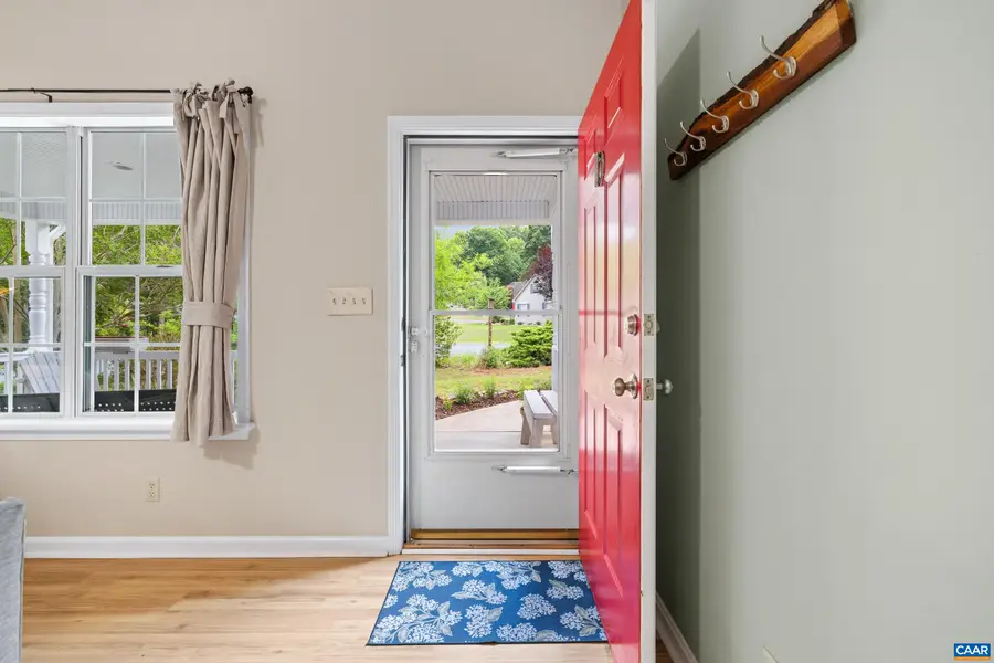295 Blackthorn Ln, Charlottesville, VA 22902 - #3