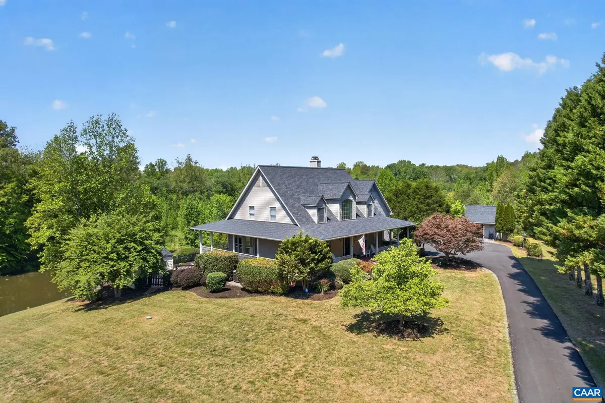 380 Ballenger Ln, Palmyra, VA 22963 - #1