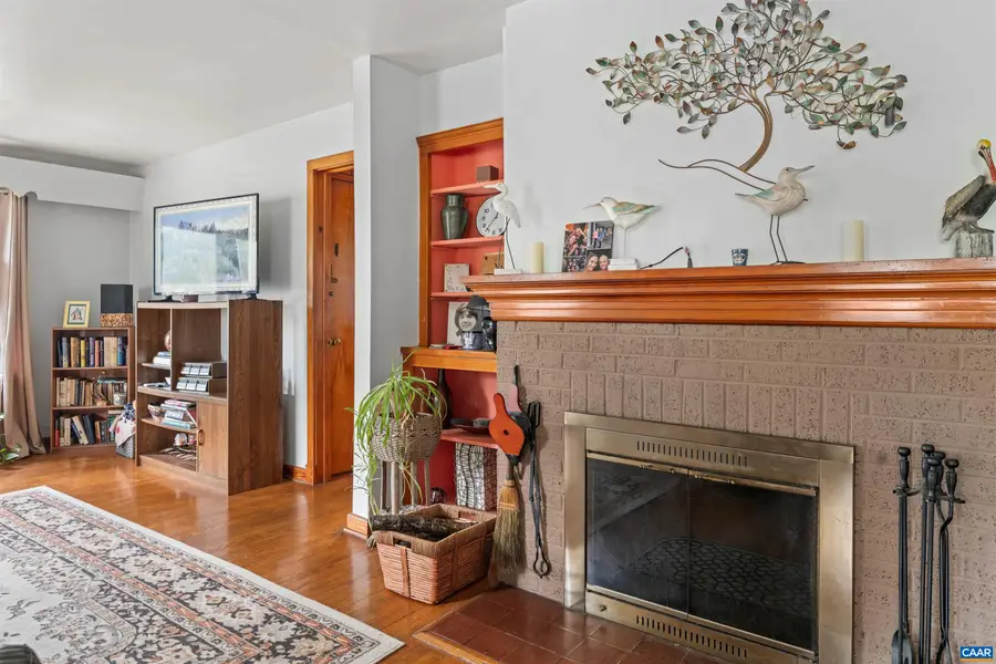 908 Rockland Ave, Charlottesville, VA 22902 - #3