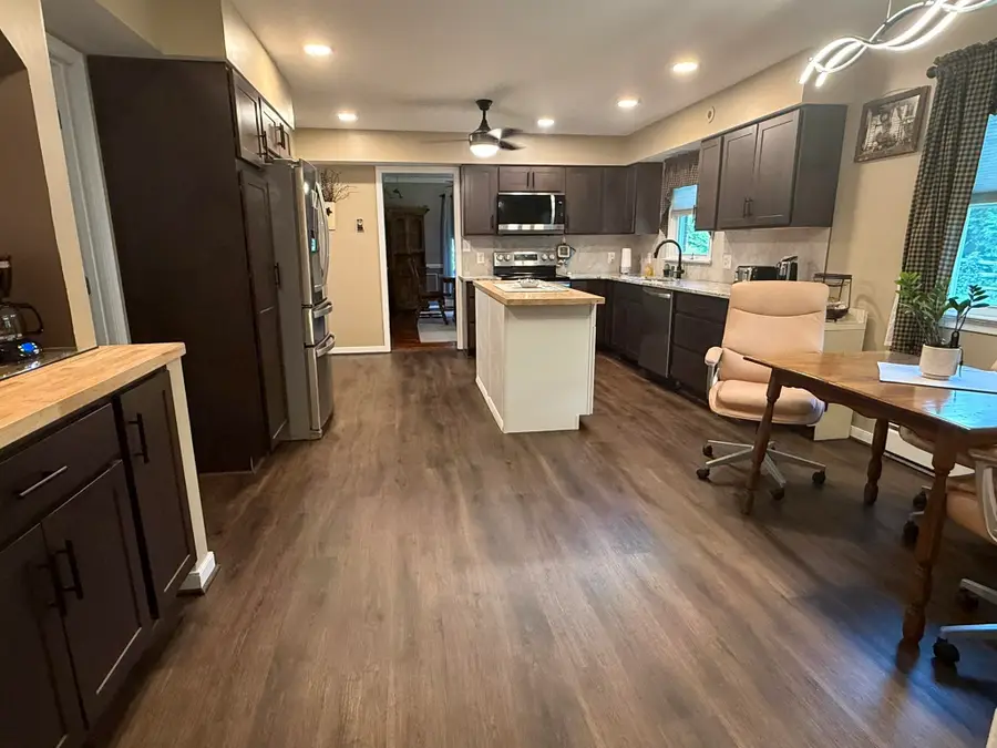200 Pelham Dr, Waynesboro, VA 22980 - #2