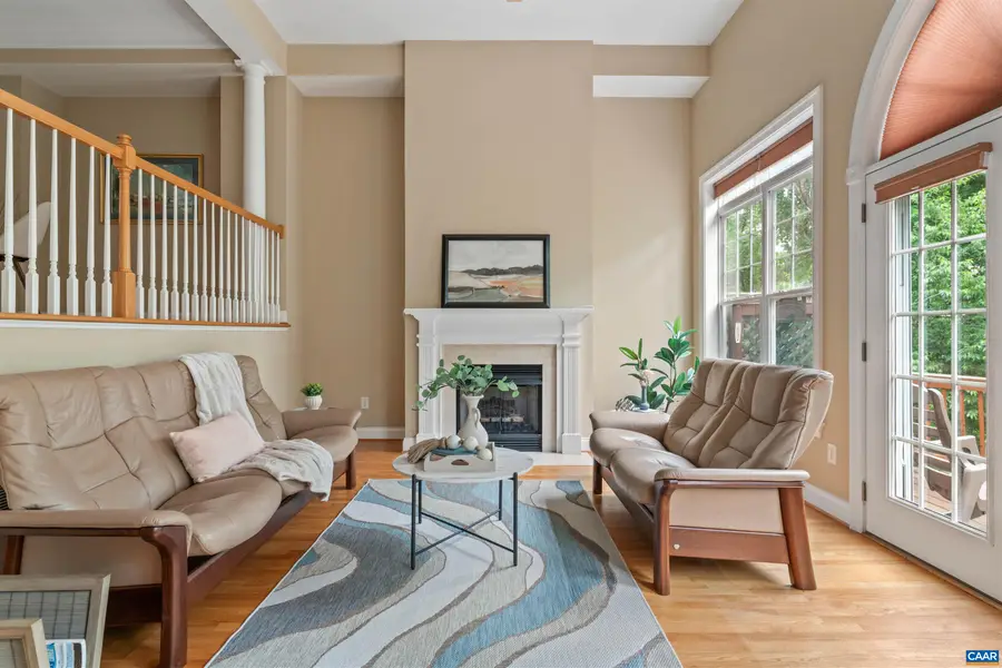 1039 Glenwood Station Ln, Charlottesville, VA 22901 - #3
