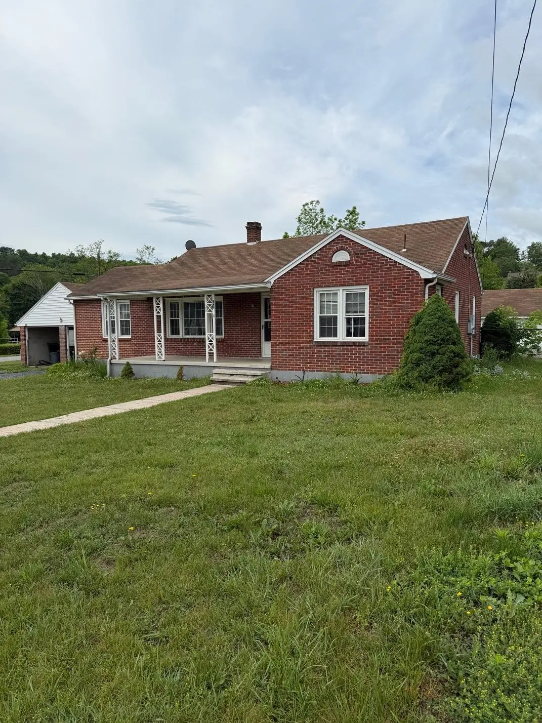56 Church St N, Craigsville, VA 24430 - #1