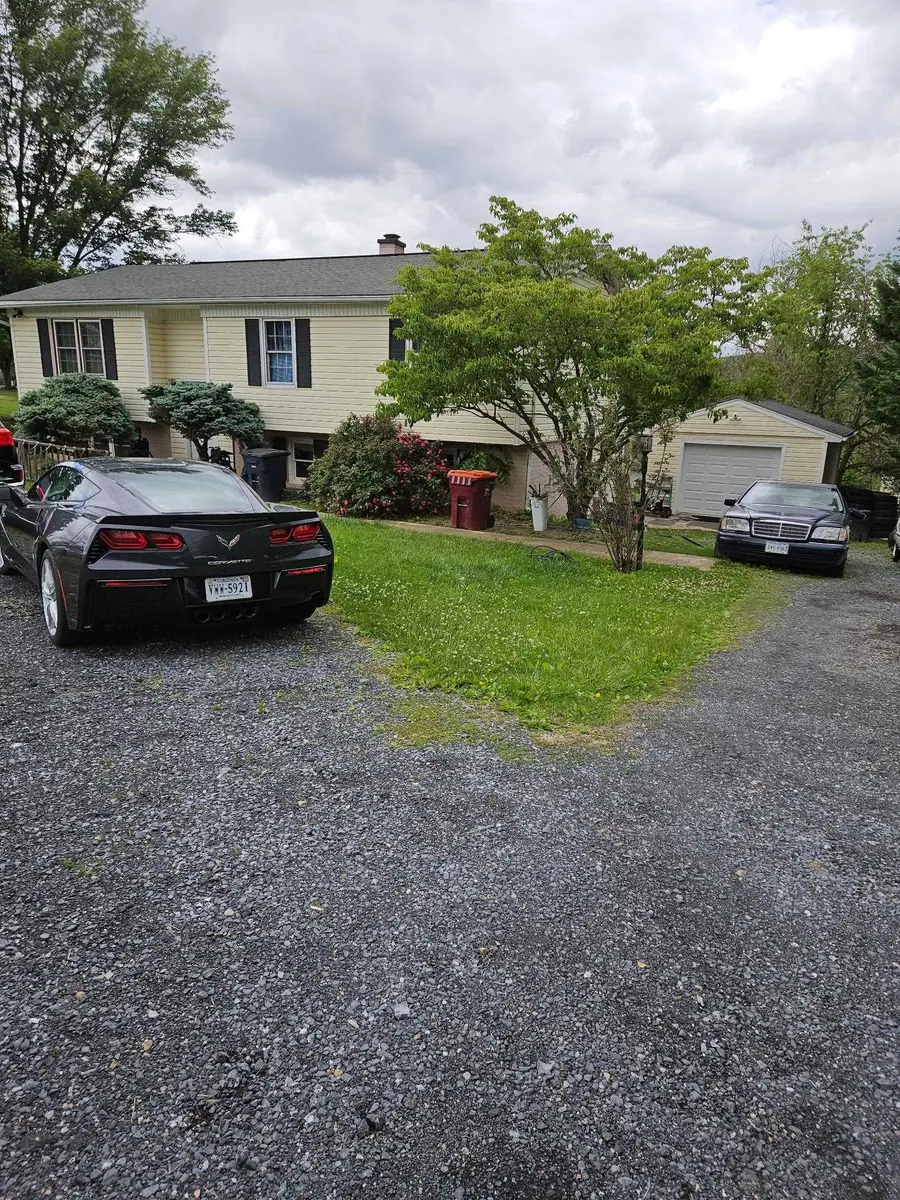 6140 Donnagail Dr W, Penn Laird, VA 22846 - #2