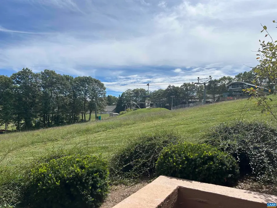 905 Diamond Hill Condos, Wintergreen, VA 22967 - #2