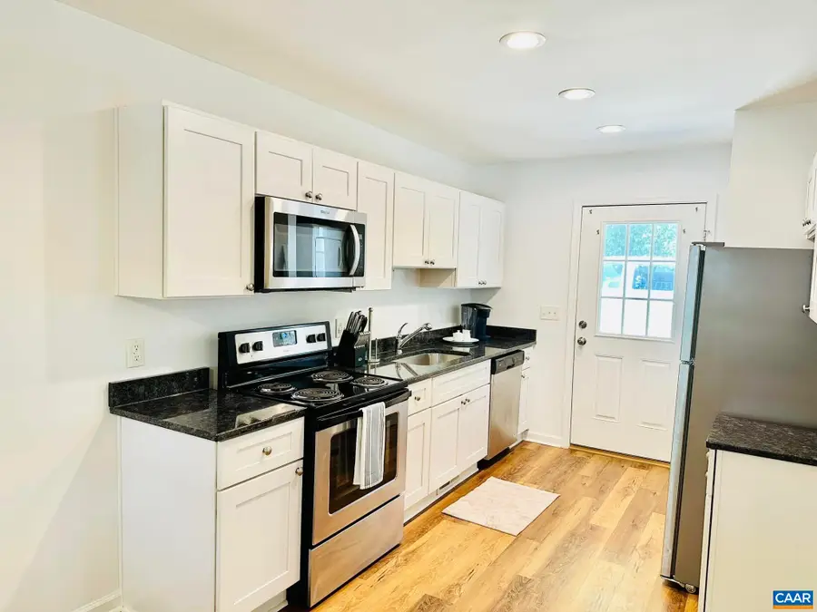326 10th St Nw, Charlottesville, VA 22903 - #3