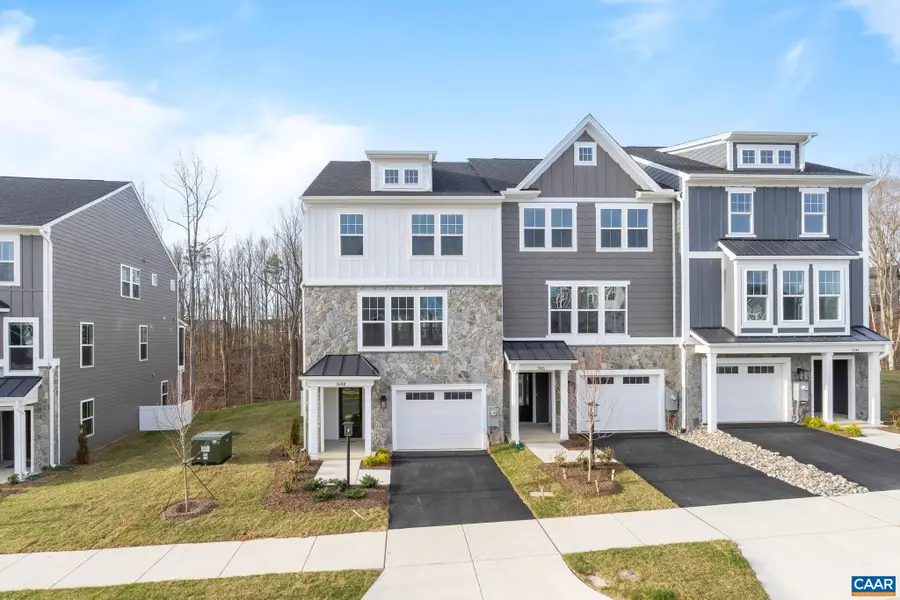 3048 Farrow Cir, Charlottesville, VA 22901 - #2