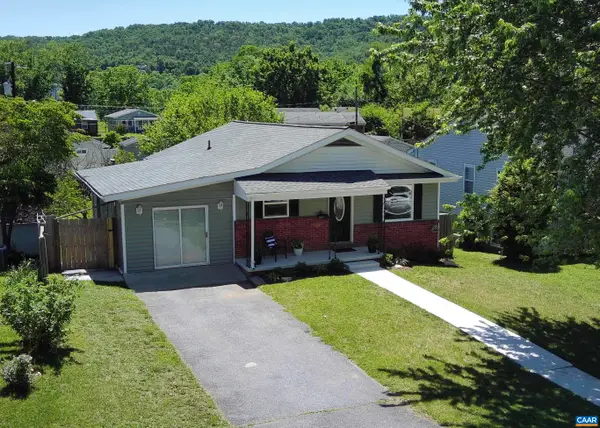604 Market St, Waynesboro, VA 22980