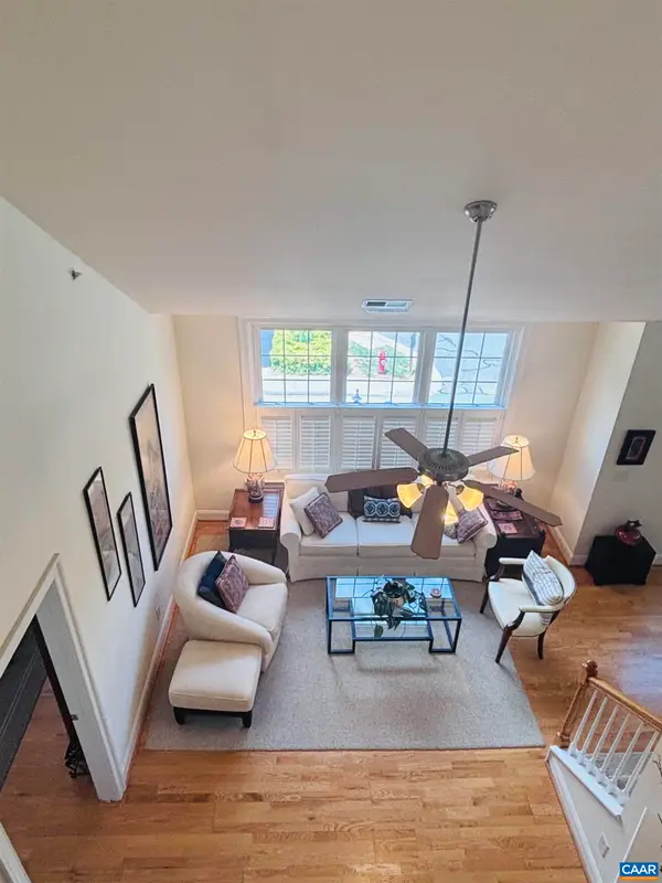 949 Glenwood Station Ln, Charlottesville, VA 22901