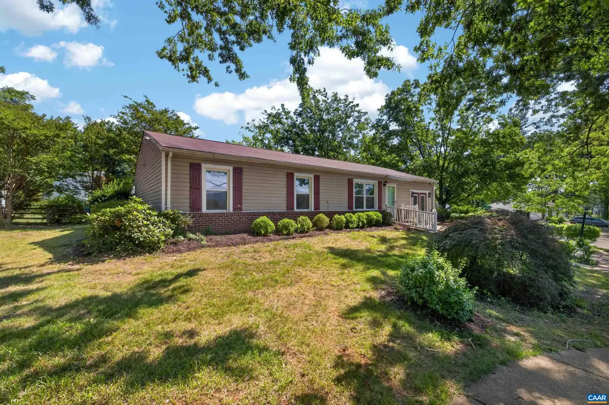 213 Oak St, Charlottesville, VA 22902 - #1