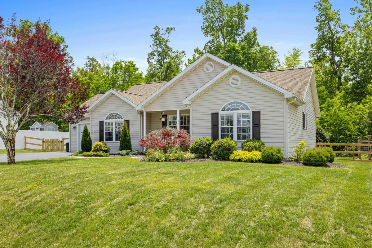 135 Woodside Dr, Waynesboro, VA 22980 - #1
