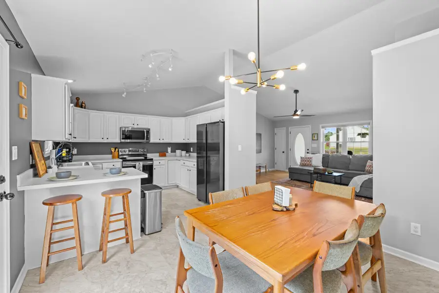 135 Woodside Dr, Waynesboro, VA 22980 - #3