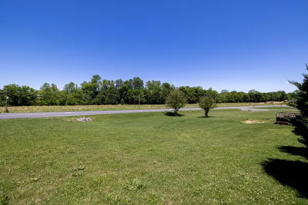 325 Rustic Ave, Broadway, VA 22815