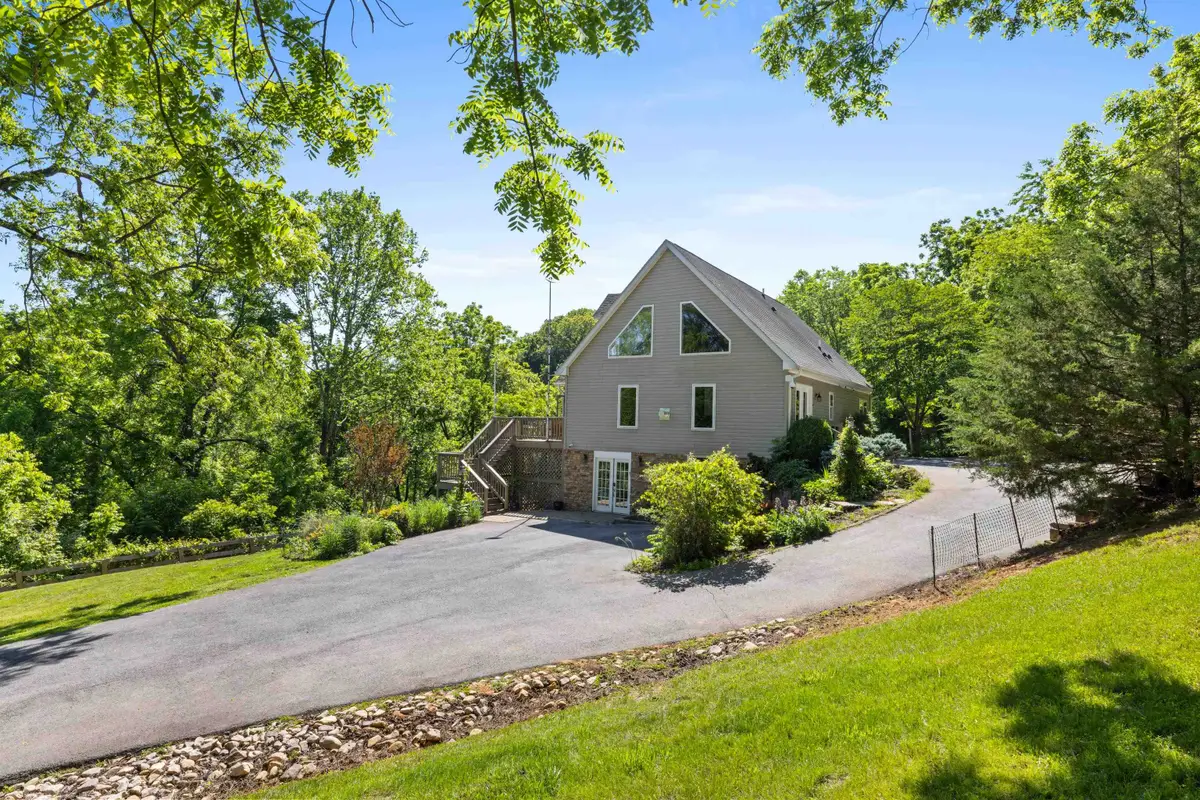 560 Agners Mill Rd, Lexington, VA 24450 - #1