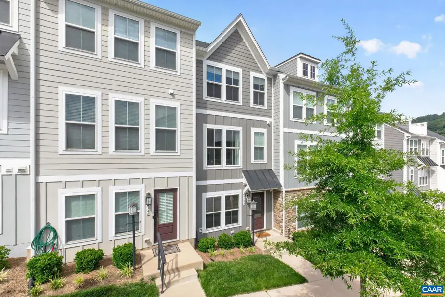 4144 Dauphin Dr, Charlottesville, VA 22902 - #3