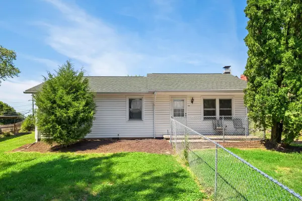 125 Riverside Dr E, Timberville, VA 22853