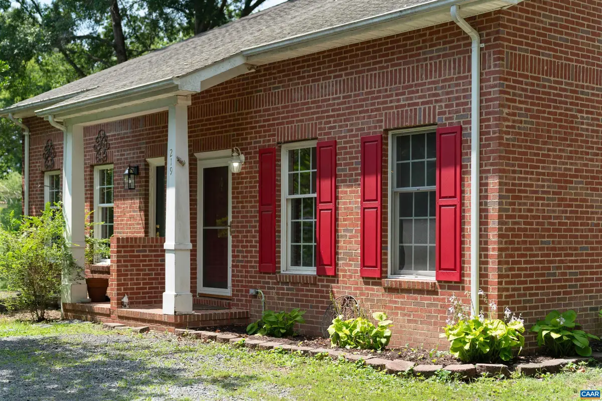 219 Duke St, Gordonsville, VA 22942 - #1