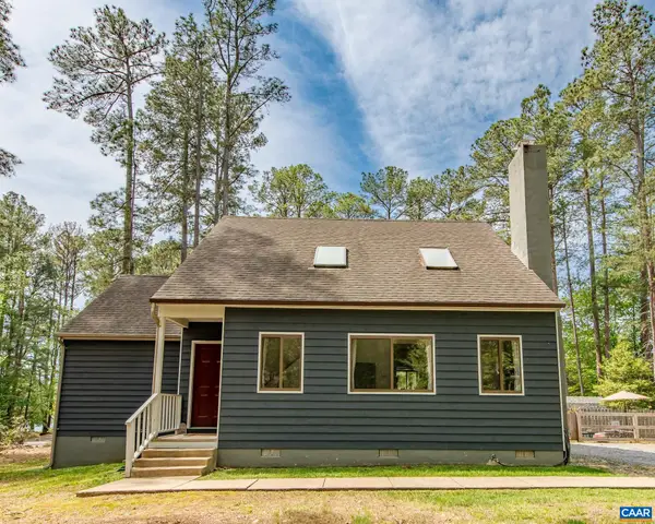 942 Jefferson Dr, Palmyra, VA 22963