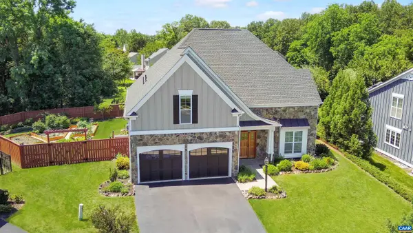 1410 Hillbrook Ct, Charlottesville, VA 22901