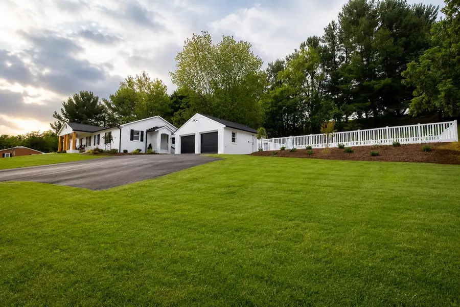 2877 Shutterlee Mill Rd, Staunton, VA 24401 - #2