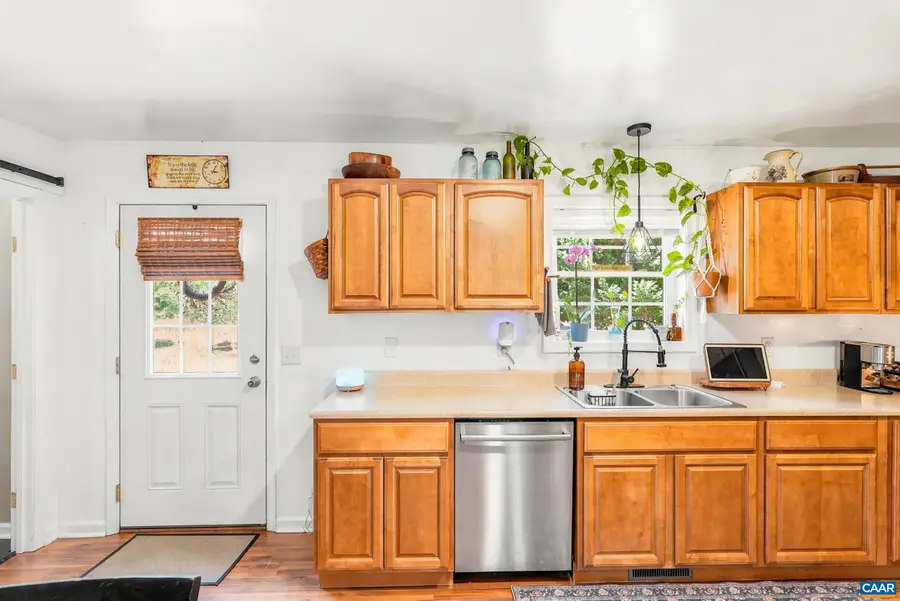 60 Jefferson Ln, Arrington, VA 22922 - #3