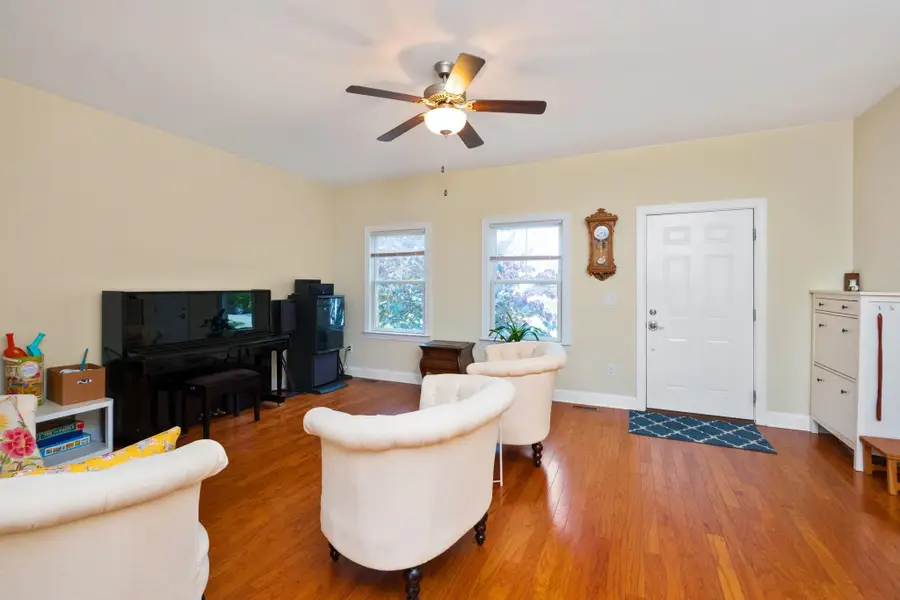 330 Sapphire Dr, Harrisonburg, VA 22801 - #3