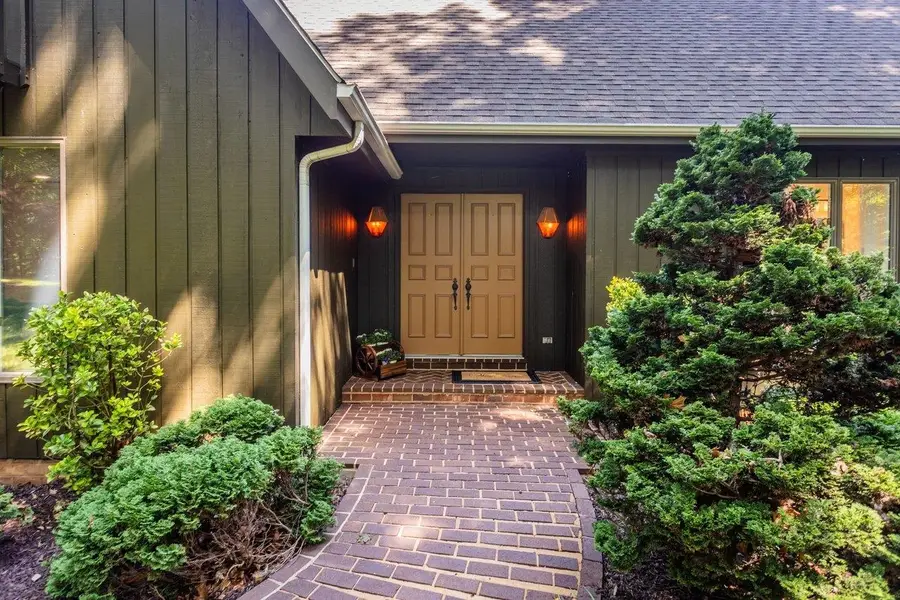 4117 Lee Hwy, Weyers Cave, VA 24486 - #3