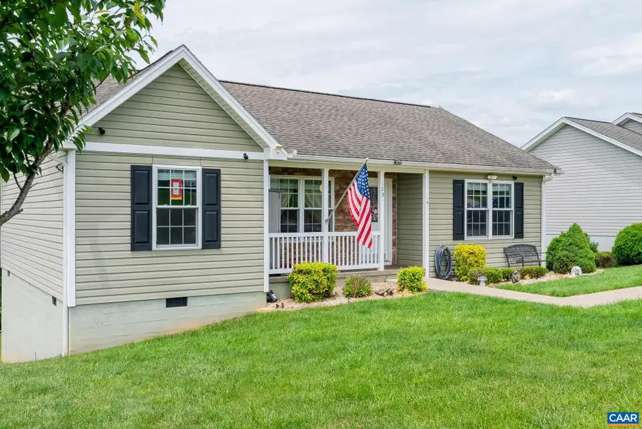 129 Thoroughbred Cir, Lexington, VA 24450 - #2