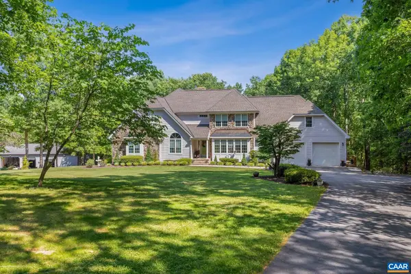 2629 Ducks Lake Ridge Rd, Scottsville, VA 24590