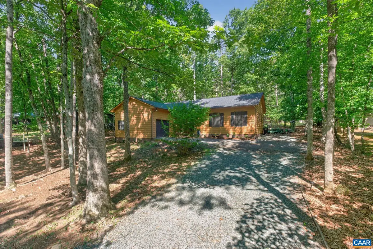 377 Jefferson Dr, Palmyra, VA 22963 - #1