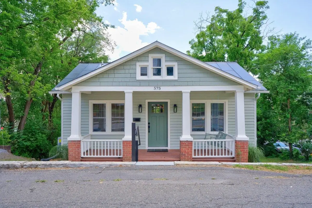 575 Hawkins St, Harrisonburg, VA 22801 - #1