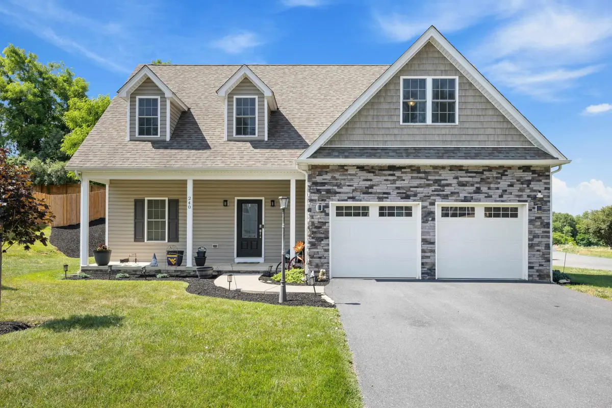 240 Claybrook Dr, Waynesboro, VA 22980 - #1