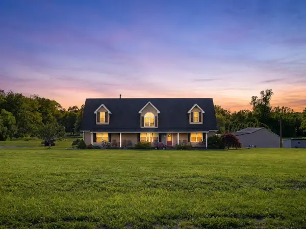 510 Horseshoe Cir, Stuarts Draft, VA 24477