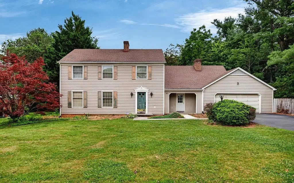 2818 Plantation Ln, Waynesboro, VA 22980 - #1