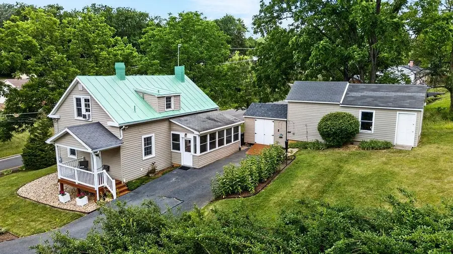 1801 Shutterlee Mill Rd, Staunton, VA 24401 - #3