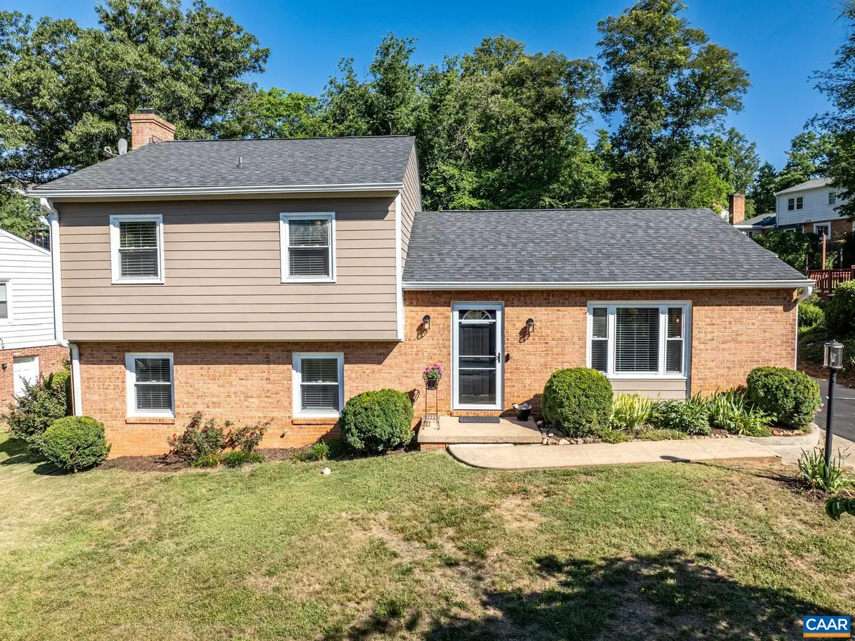 327 Brentwood Rd, Charlottesville, VA 22901 - #1