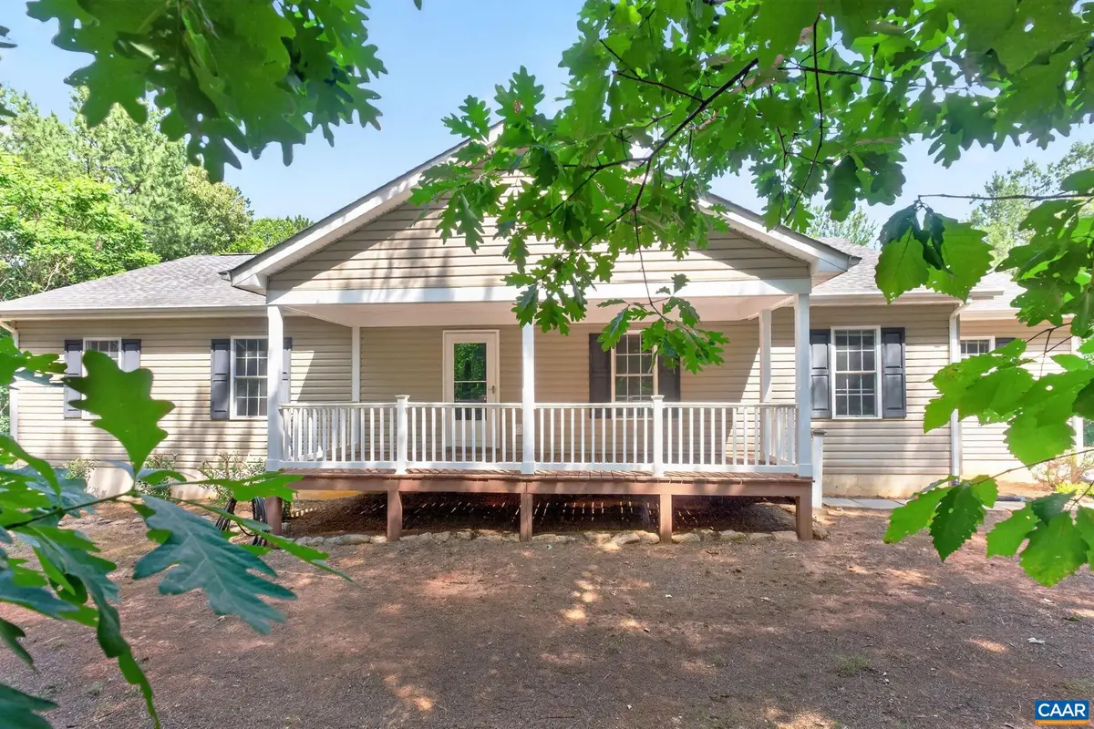 38 Butler Ln, Scottsville, VA 24590 - #1